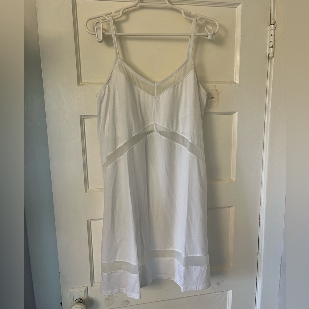 NWT - Honeylove – BlissWear Chemise – White